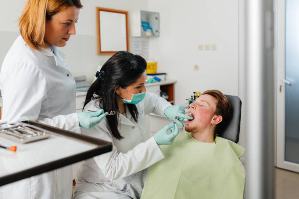 Best Dentist for Tooth Abscess  in Valley Mills, TX